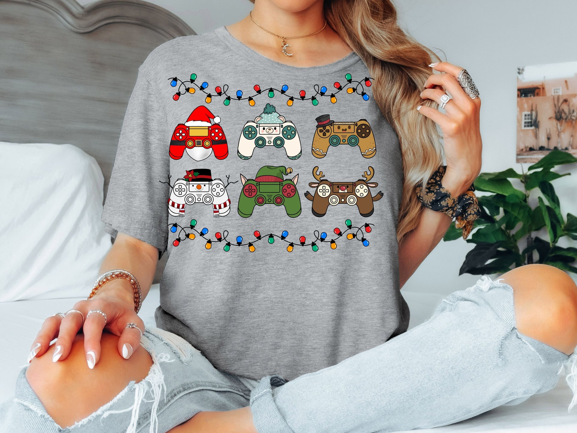 Gamer Christmas T-Shirt | Funny Holiday Gaming Tee | Santa Reindeer Elf Controller Design Shirt for Gamers-7C051