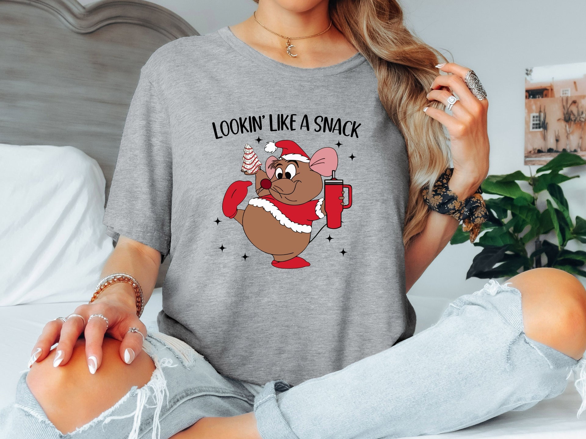 Christmas Mouse T-Shirt | Cute Holiday Cartoon Tee | Retro Santa Mouse Funny Christmas Shirt-7C067
